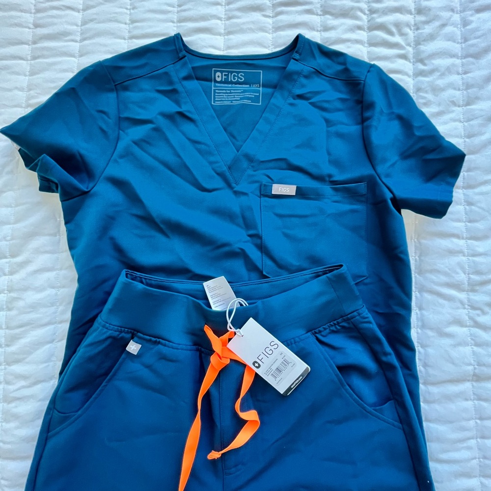 Figs Blue Scrub Set